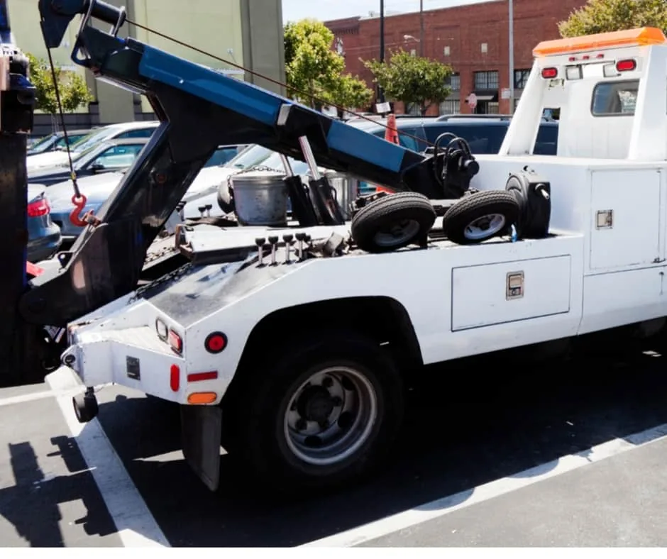 tow truck on southern corridor approach to Riverside