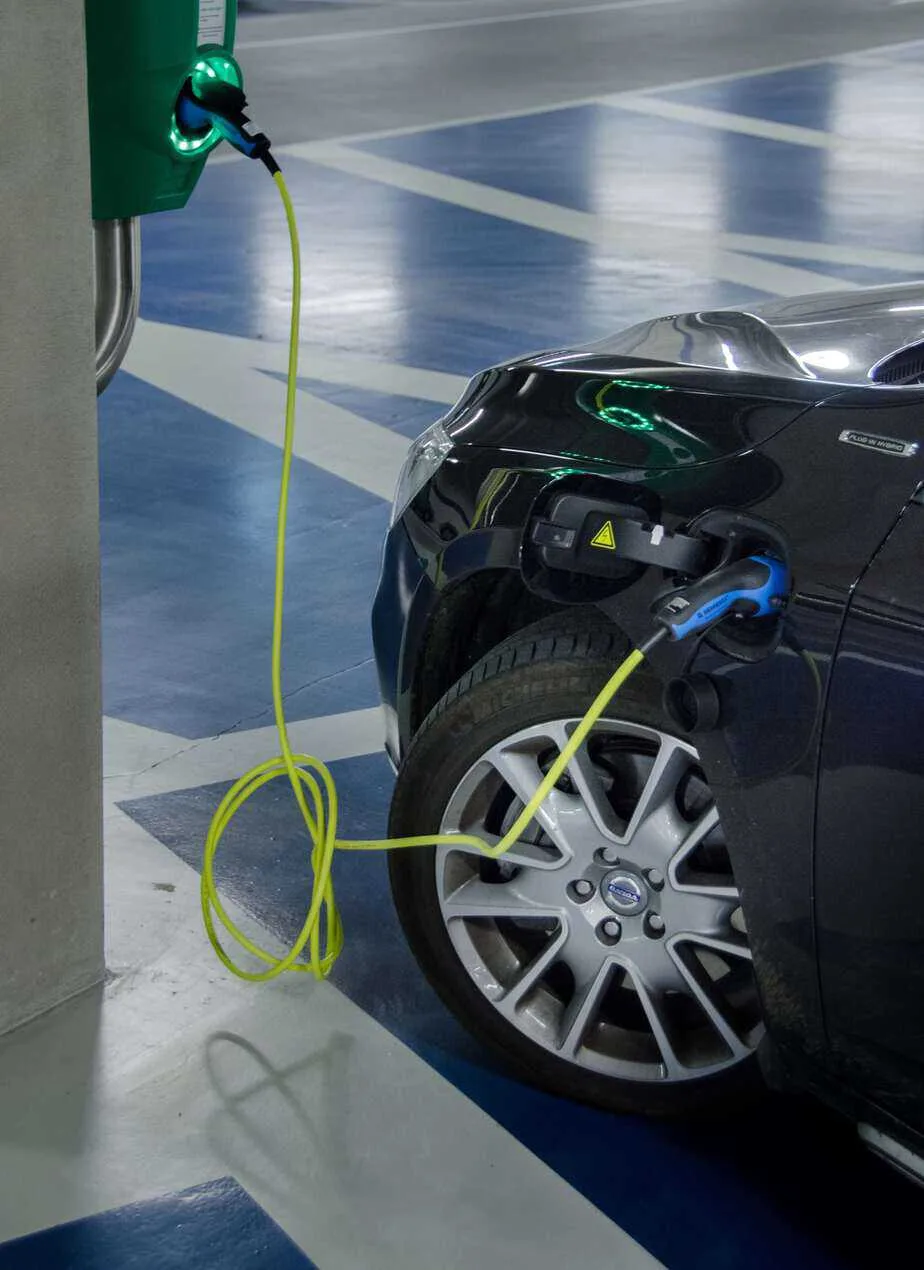 Windsor electric vehicle towing service